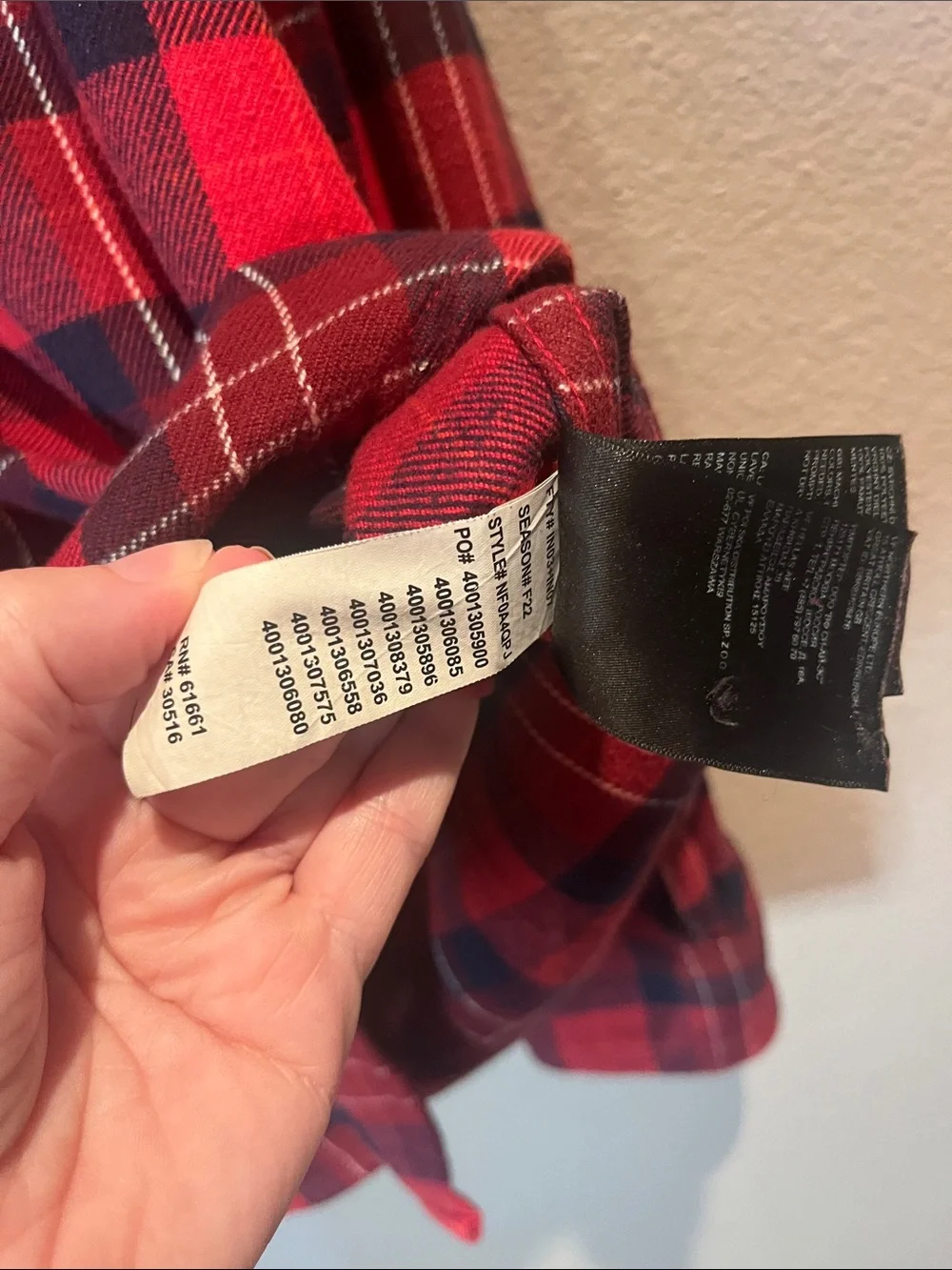 The North Face Men’s Cotton Flannel Shirt Size Small Red Black